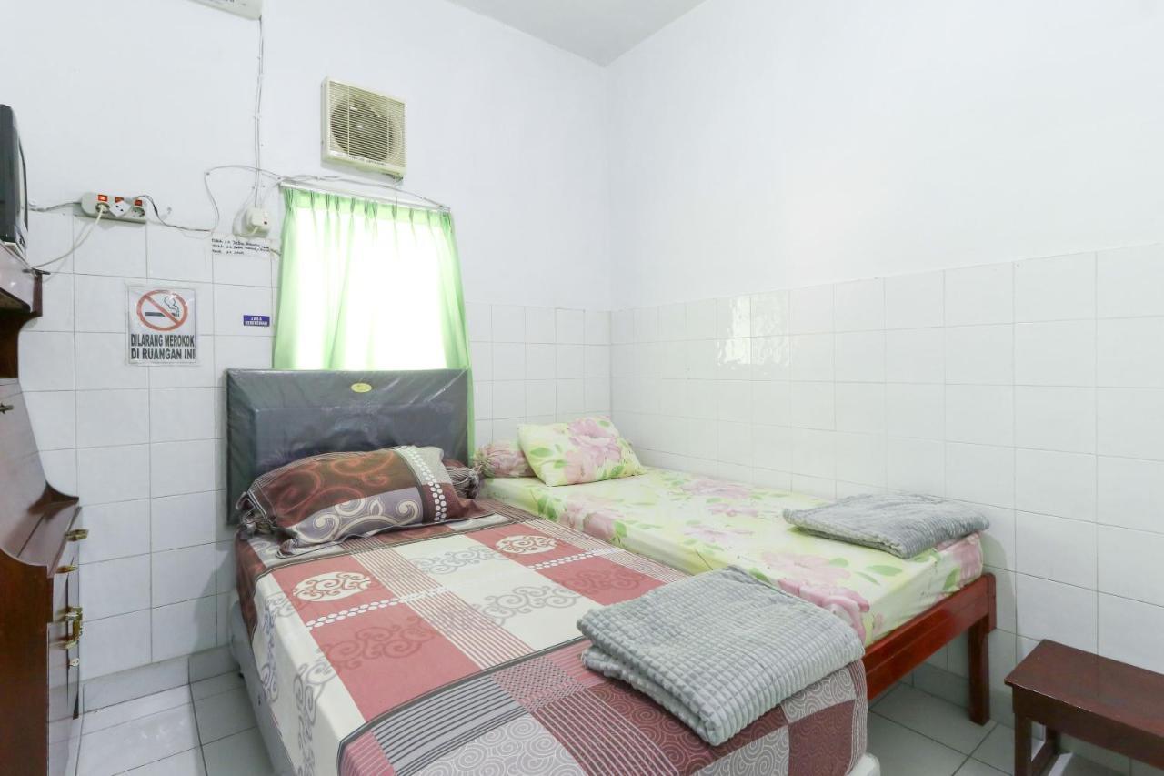 Jenggrik Emy'S Guesthouse מראה חיצוני תמונה