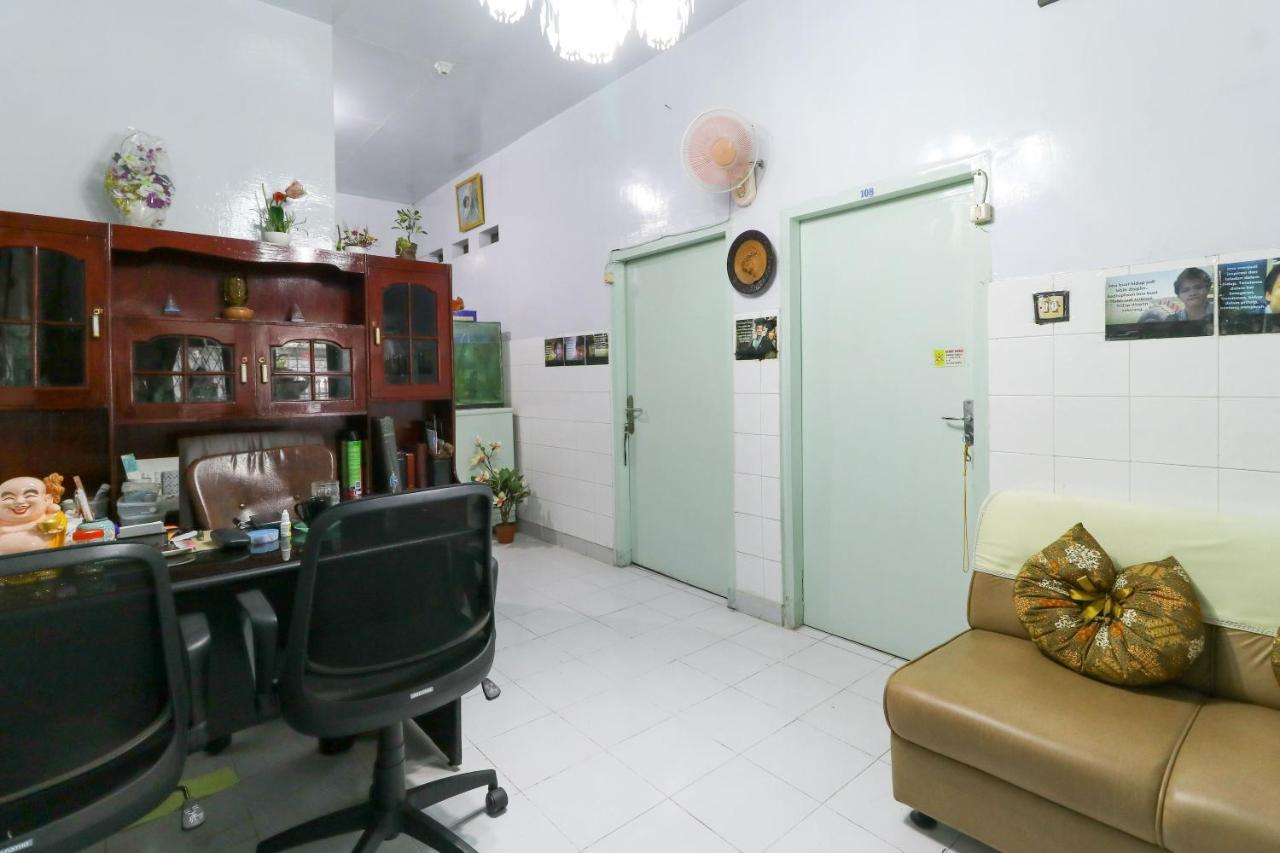 Jenggrik Emy'S Guesthouse מראה חיצוני תמונה